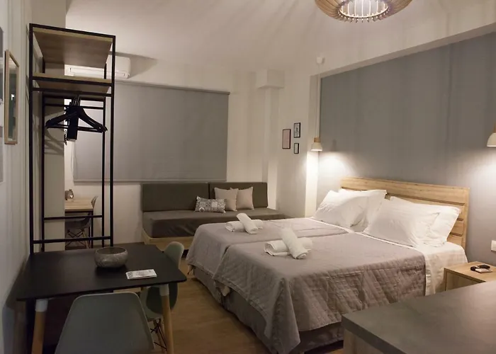 2The Point Suites & Appartments In Plaka